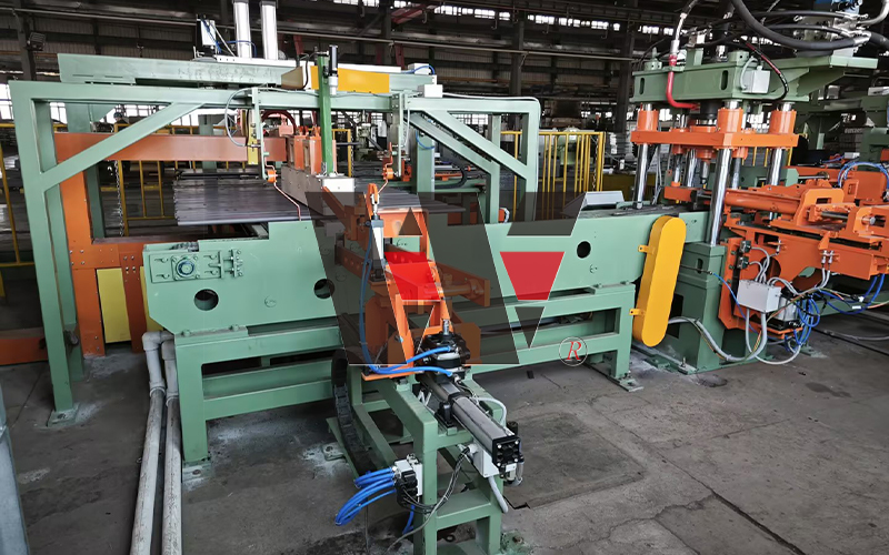 Línea de producción de estampación en caliente totalmente automática