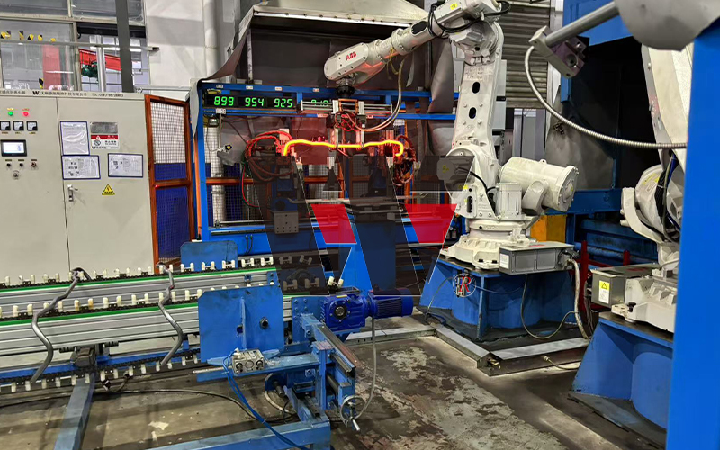 Línea de producción de calentamiento por conducción de varillas huecas