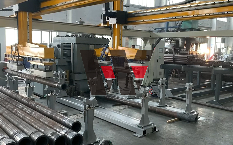 Máquina de recalcado de varillas de perforación